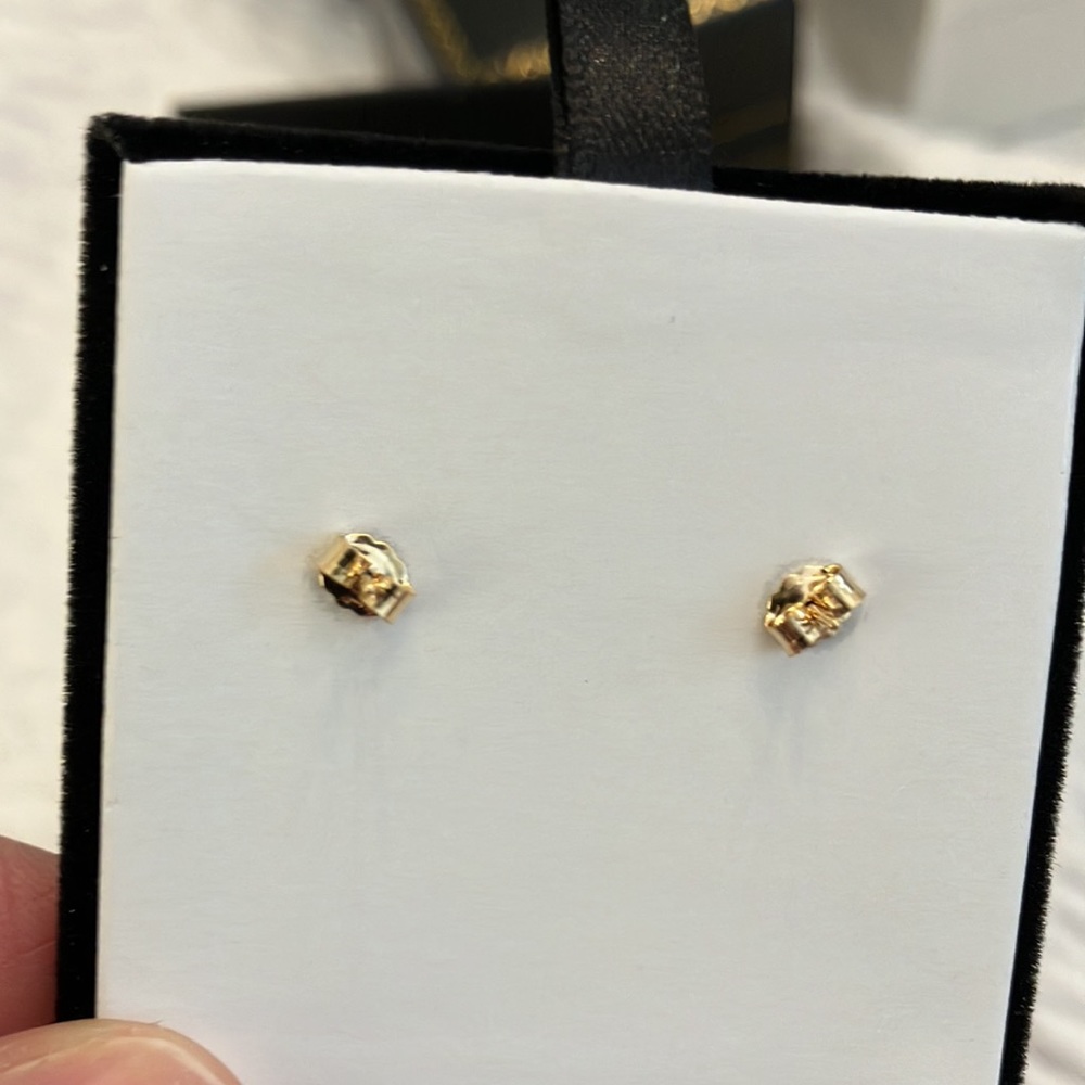 Genuine pearl studs with emerald accents for a May or June birthday. - Picture 3 of 3